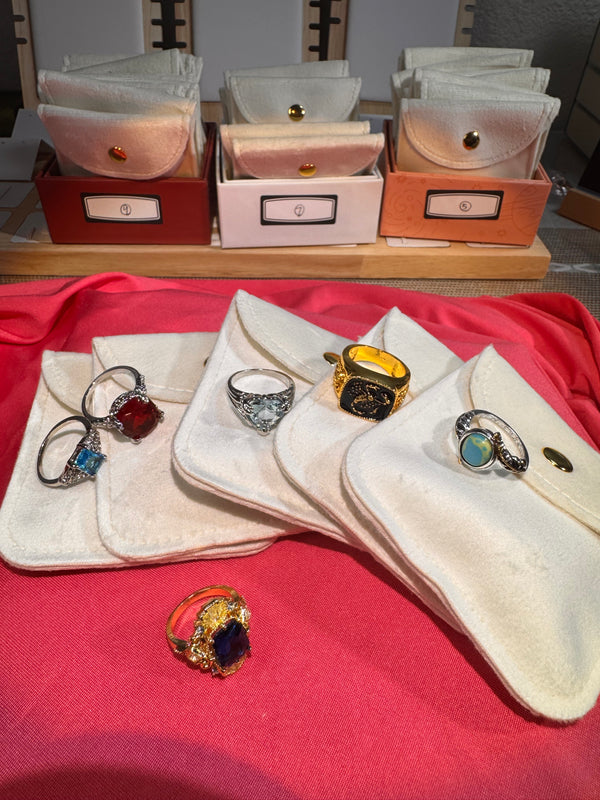 Blind Jewerly Box (Rings)