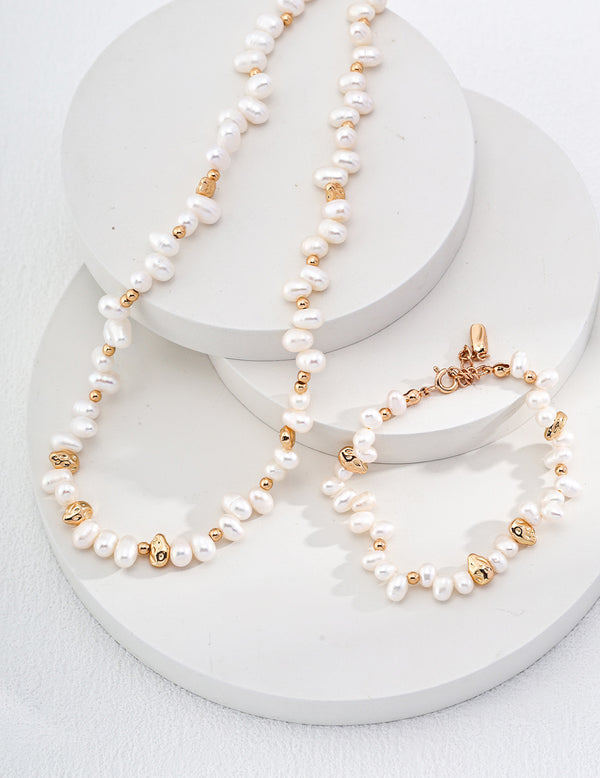 Natural Pearl Necklace and Bracelet