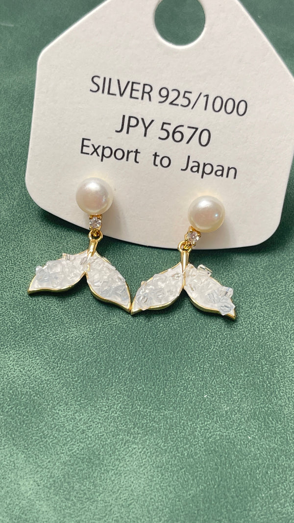 Dangling Mermaid Tail real pearl earrings